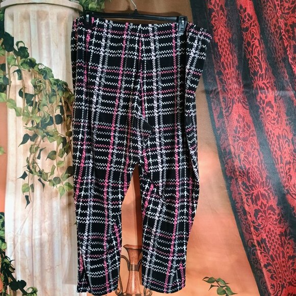 Secret Treasures Sz 3X Pink & Black Plaid Pajama Lounge Set - Picture 6 of 6